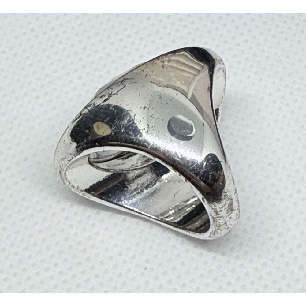 Smoky Quartz Look Oval Ring Size 6.5
Silver Tone Statement Cocktail Ring - Picture 6 of 15